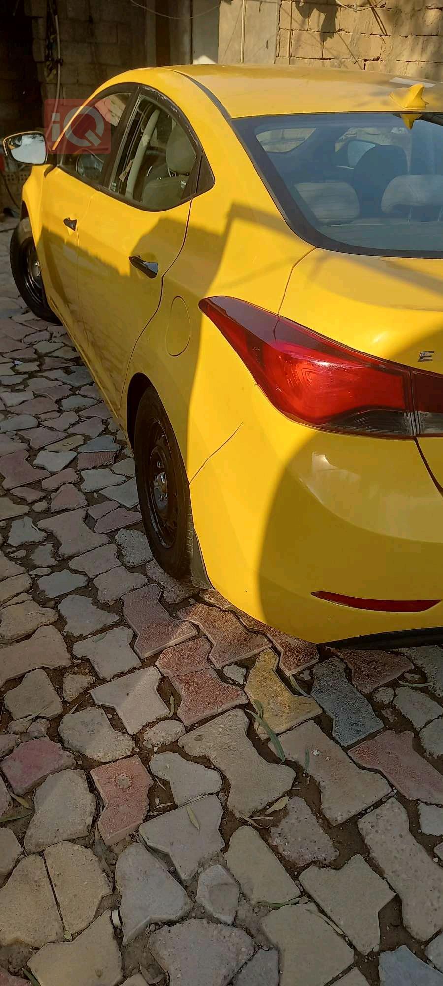 هیوندای ئەلەنترا